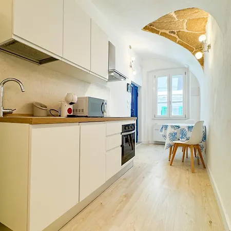 Alcova House Apartment *